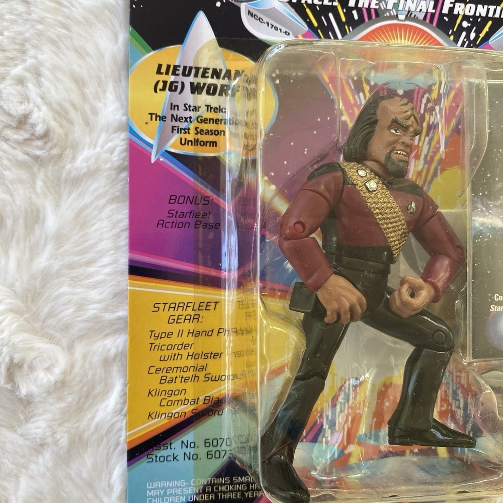 Star Trek The Next Generation Lieutenant JG Worf 1993 Playmates #6073 Sealed - Picture 3 of 7